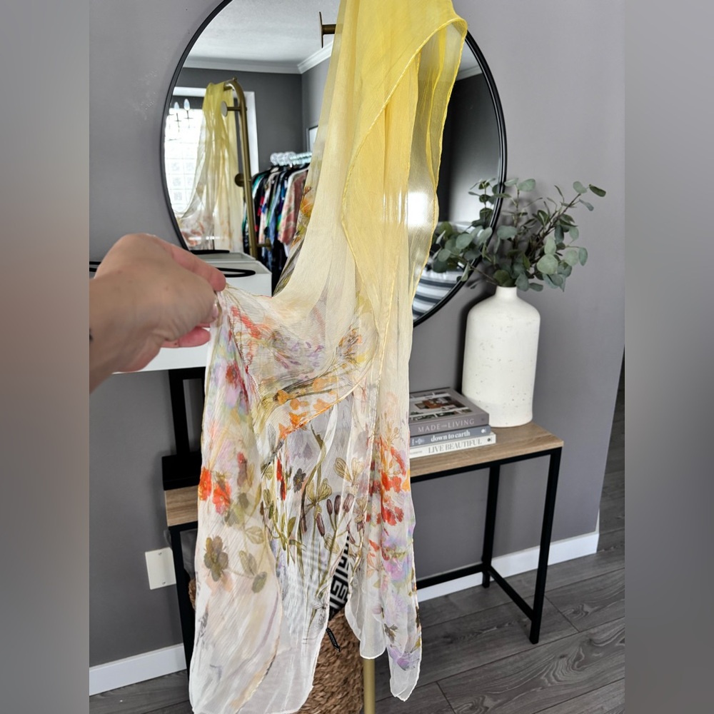 Holt Renfrew SILK Scarf - Picture 3 of 6